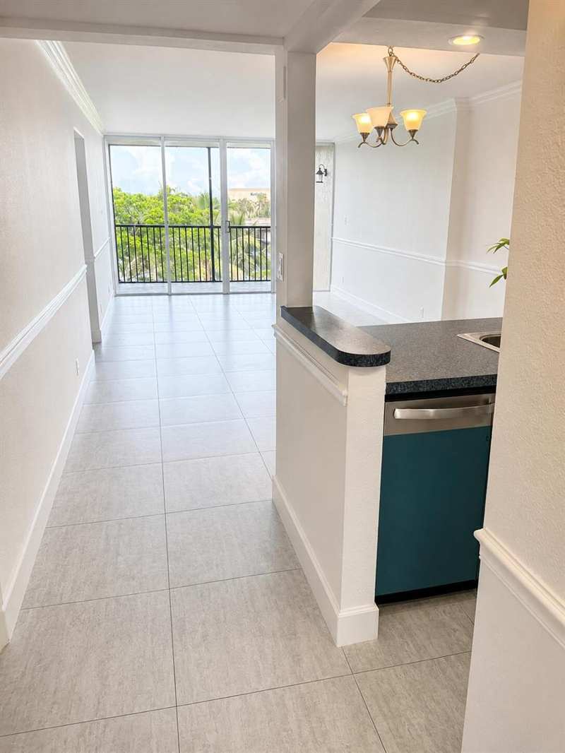 7 Royal Palm Way # 505, Boca Raton FL 33432