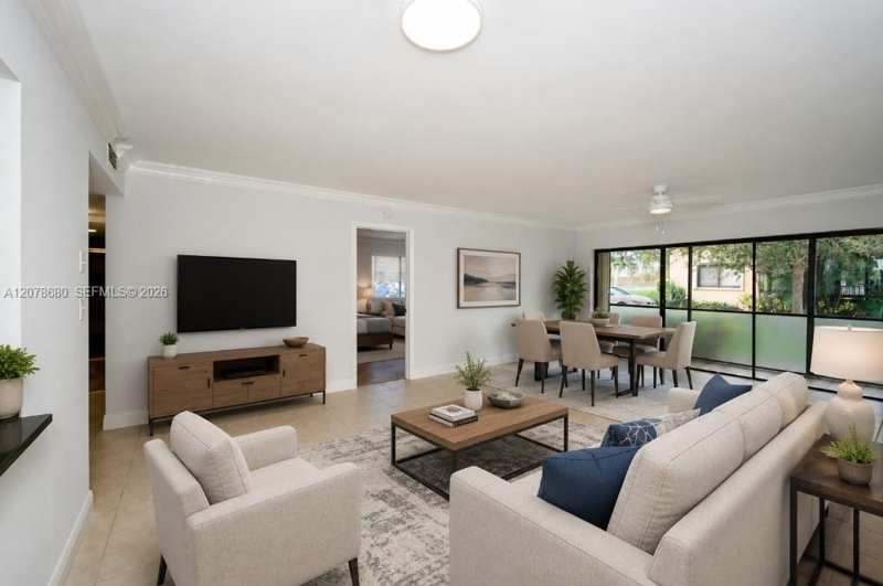 100 SE 7th St # 1, Deerfield Beach FL 33441