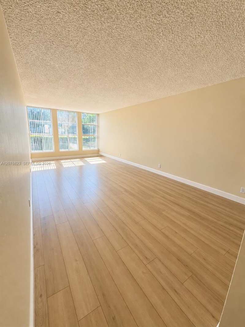 501 Three Islands Blvd # 214, Hallandale Beach FL 33009