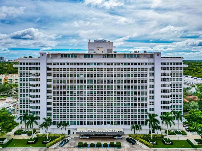 700 Biltmore Way # 1017, Coral Gables FL 33134