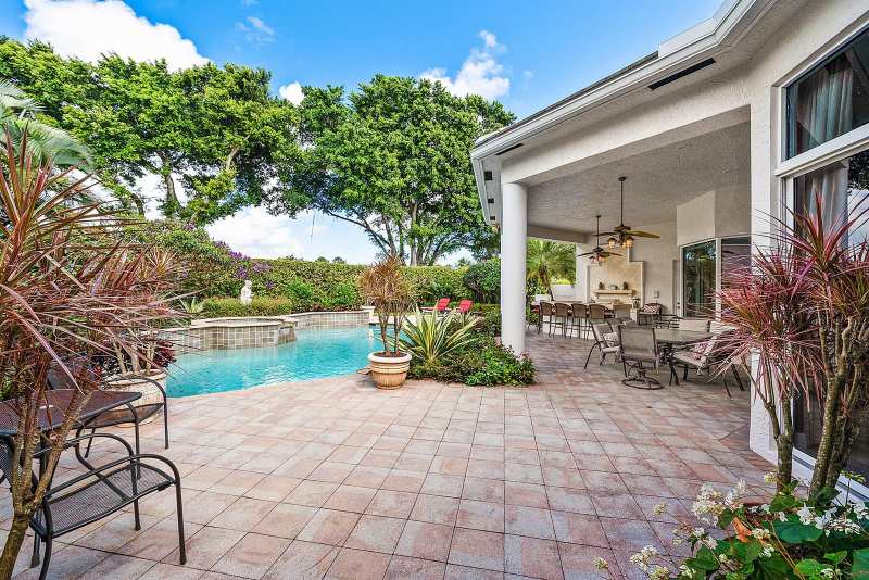 114 Vintage Isle Lane, Palm Beach Gardens FL 33418