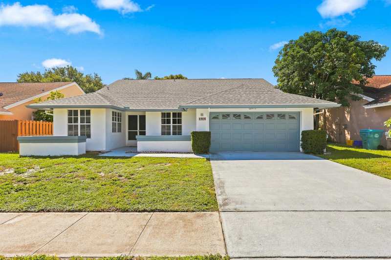 1707 Banyan Creek Court, Boynton Beach FL 33436