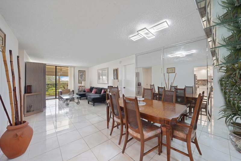1200 Saint Charles Place # 509, Pembroke Pines FL 33026