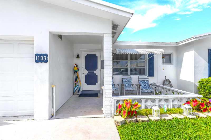 1103 Siesta Avenue, Boynton Beach FL 33426