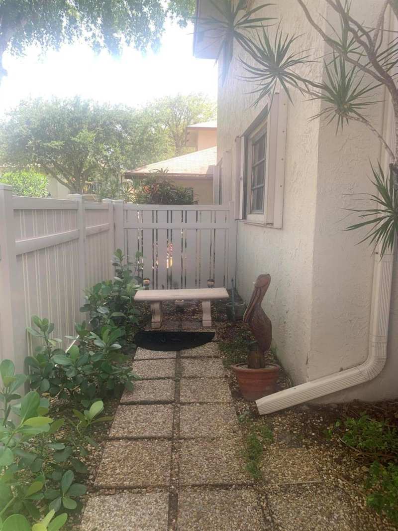 3951 NE 18th Avenue # 1502, Pompano Beach FL 33064