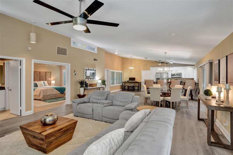 5577 Ainsley Court, Boynton Beach FL 33437
