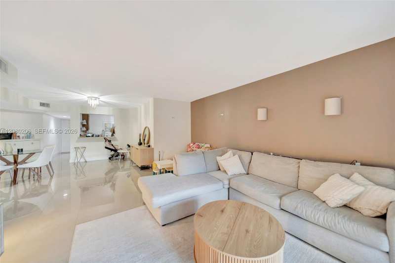 1706 Hammock Blvd # 110, Coconut Creek FL 33063