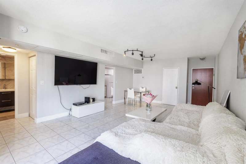 3801 S OCEAN Drive # 10S, Hollywood FL 33019