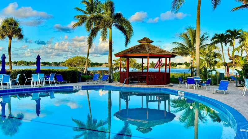 7030 Half Moon Circle # 216, Hypoluxo FL 33462