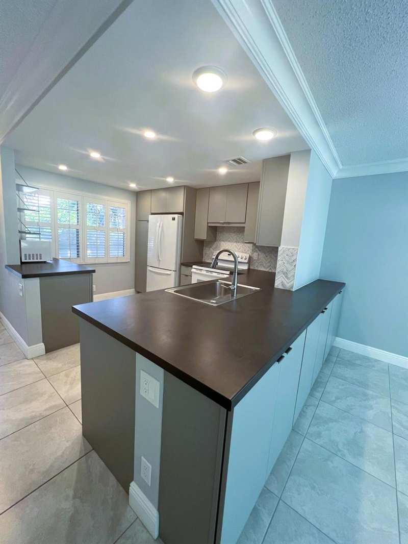 3203 Portofino Point # G2, Coconut Creek FL 33066