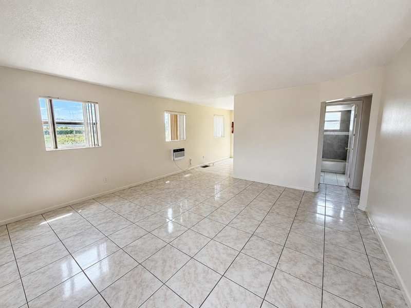 1521 W 21st Street # 6, Riviera Beach FL 33404