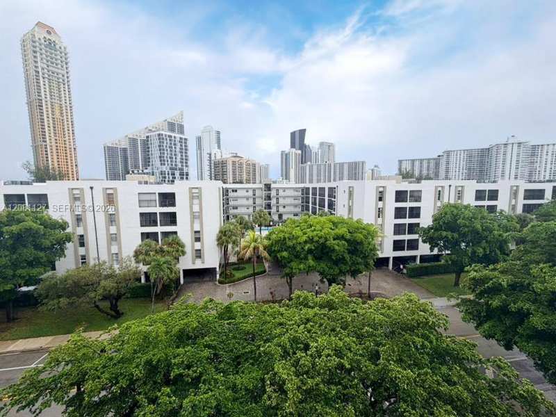 200 178th Dr # 606, Sunny Isles Beach FL 33160