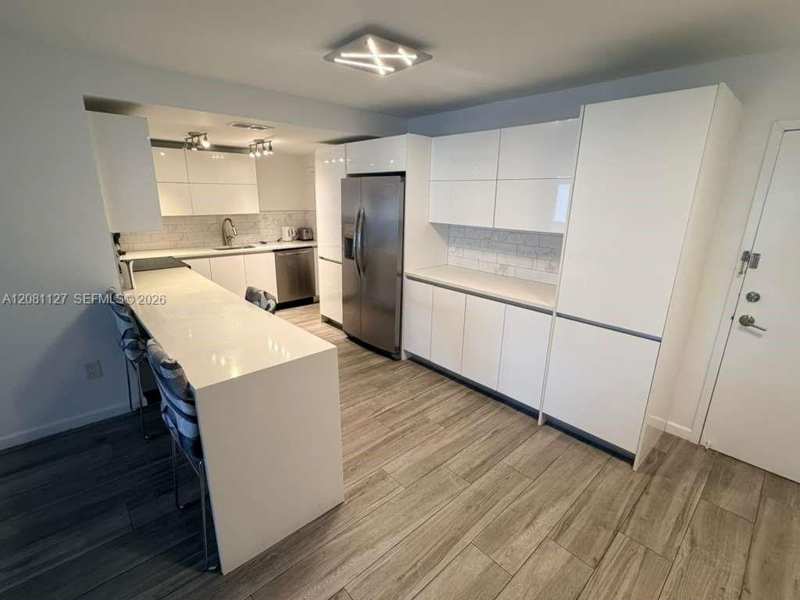 200 178th Dr # 606, Sunny Isles Beach FL 33160