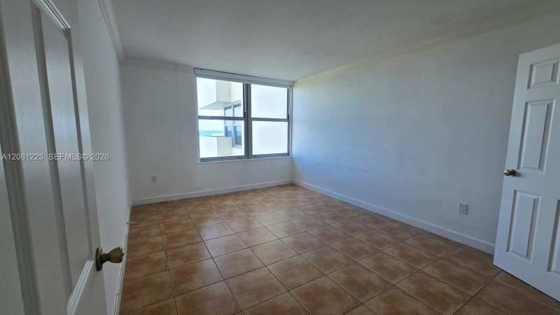 2899 Collins Ave # 1005, Miami Beach FL 33140
