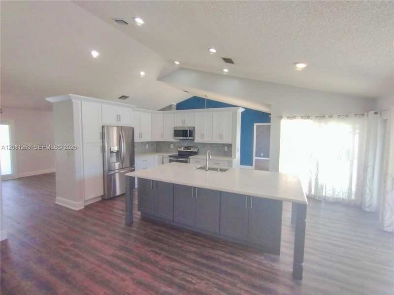 5780 Sun Pointe Circle, Boynton Beach FL 33437