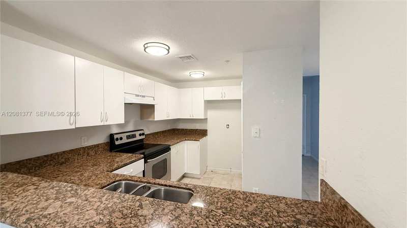 3452 Cypress Trl # 203, West Palm Beach FL 33417
