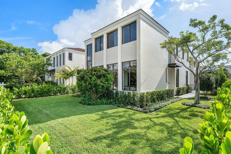521 SE 4TH Avenue, Delray Beach FL 33483