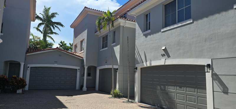 635 NE 11th Avenue, Fort Lauderdale FL 33304