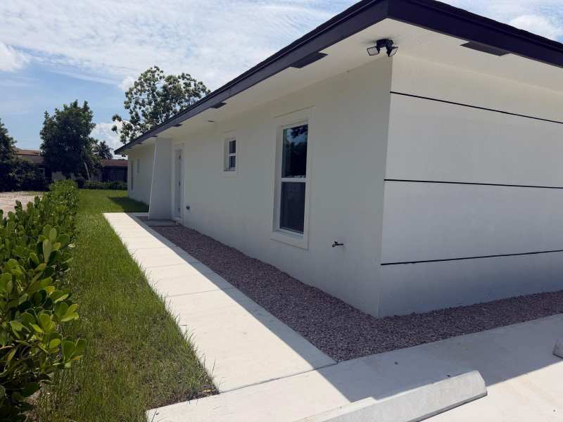 4880 Alberta Avenue # B, West Palm Beach FL 33417
