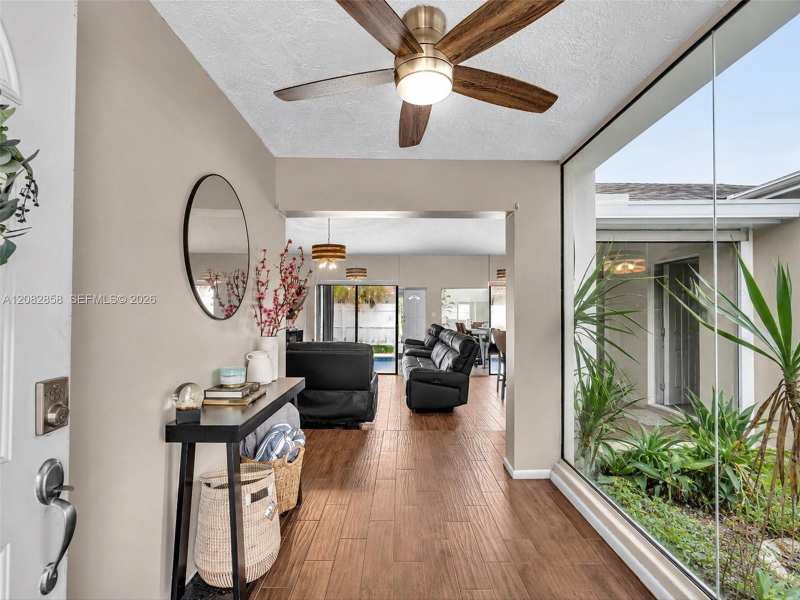 8240 NW 54th St # 8240, Lauderhill FL 33351