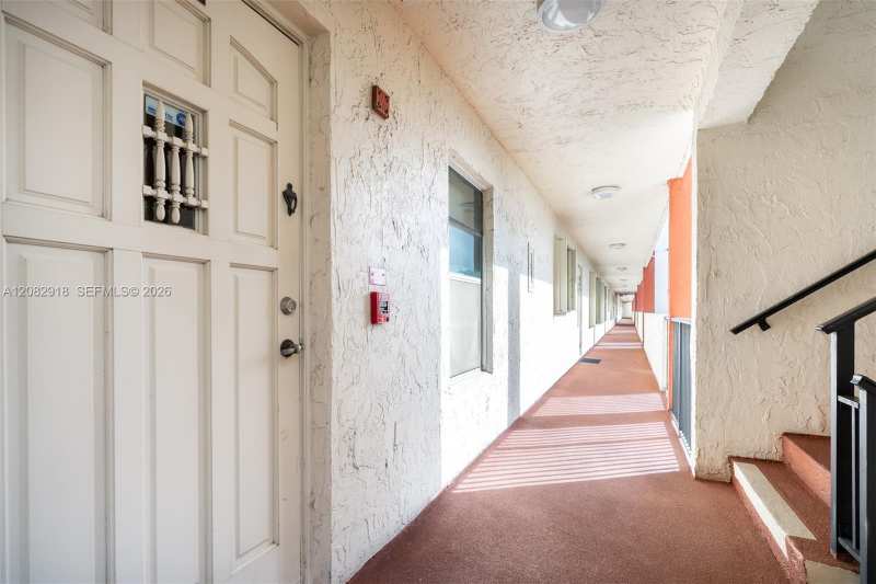 150 S Hollybrook Ter # 208, Pembroke Pines FL 33025