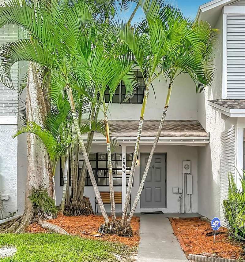 10554 NW 3rd St # 0, Pembroke Pines FL 33026