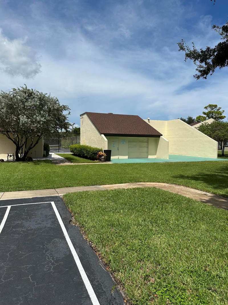 5292 BOSQUE Lane # 57, West Palm Beach FL 33415