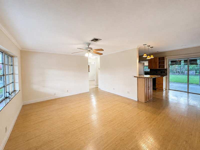 1401 S DEERFIELD Avenue, Deerfield Beach FL 33441