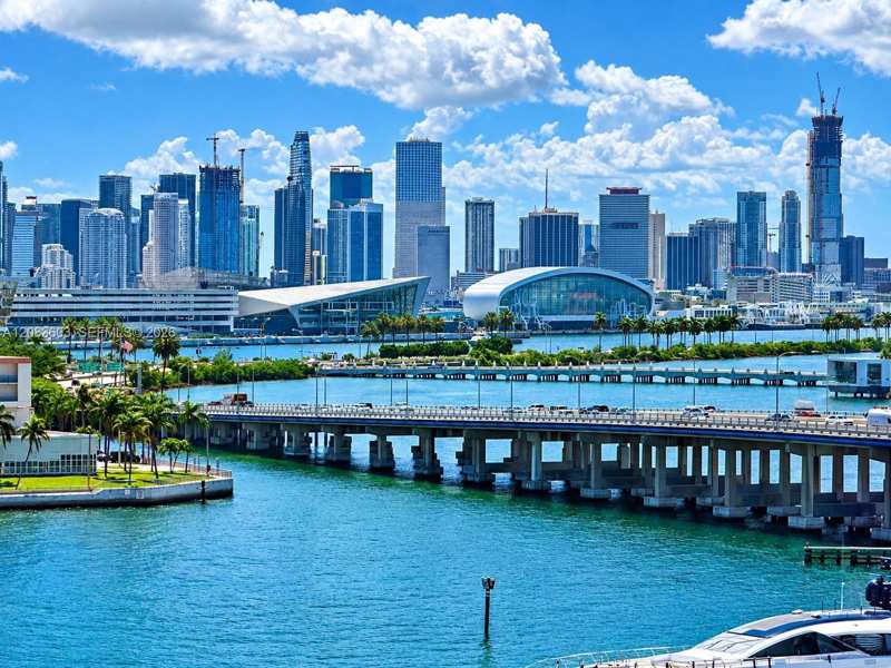 400 Alton Rd # 901, Miami Beach FL 33139