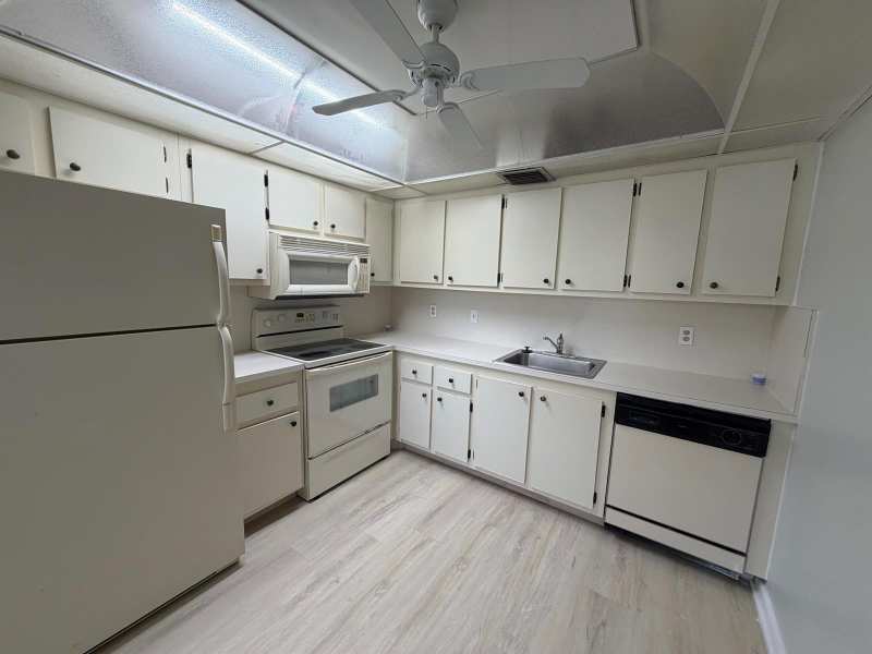1903 BERMUDA Circle # E1, Coconut Creek FL 33066