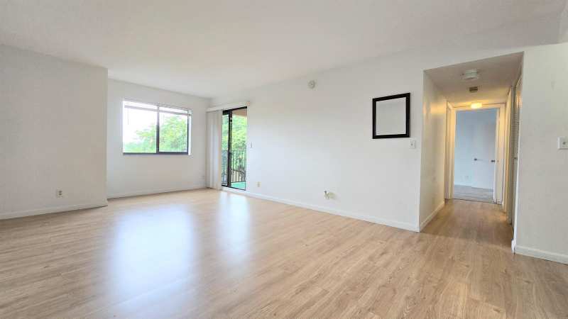 10001 W Atlantic Boulevard Unit 327, Coral Springs FL 33071