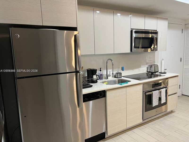 2602 E Hallandale Beach Blvd # R2105, Hallandale Beach FL 33009
