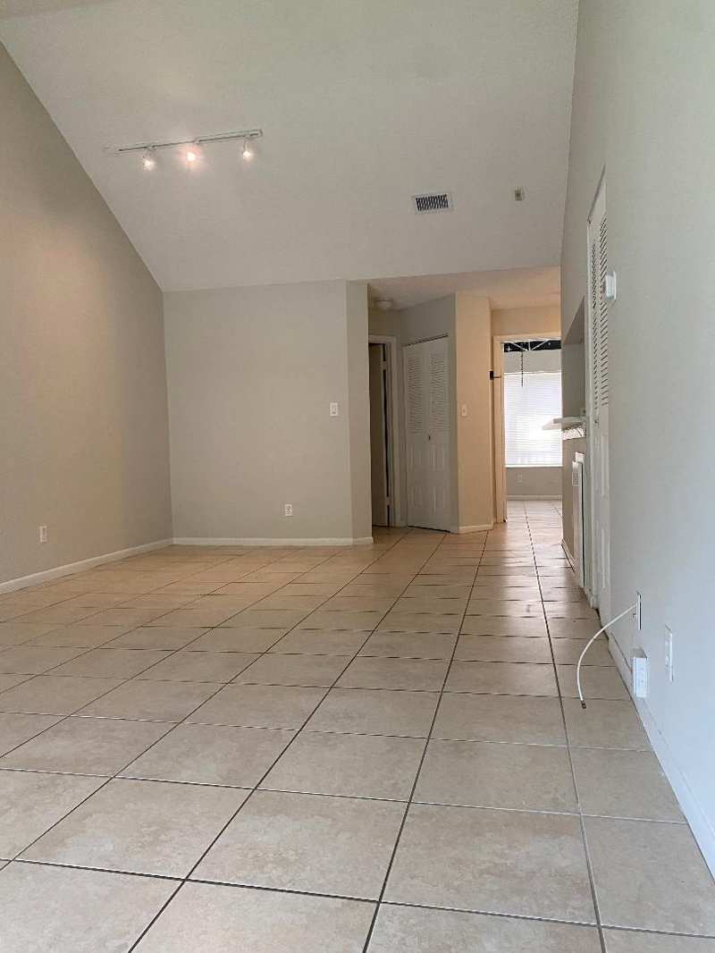 1095 CORAL CLUB Drive # 1095, Coral Springs FL 33071