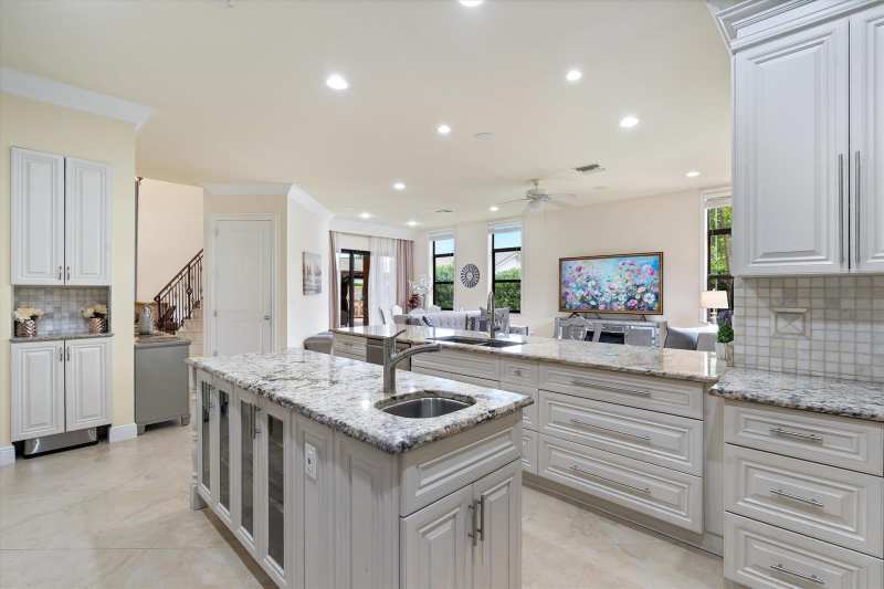 301 SANDALWOOD Lane, Boca Raton FL 33487