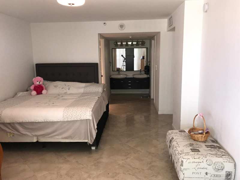 290 174TH Street # L18, Sunny Isles Beach FL 33160