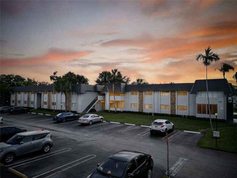8400 W Sample Road # 203, Coral Springs FL 33065