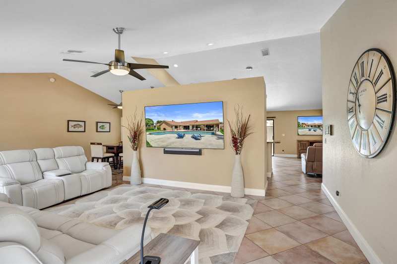 9255 Sun Pointe Drive, Boynton Beach FL 33437