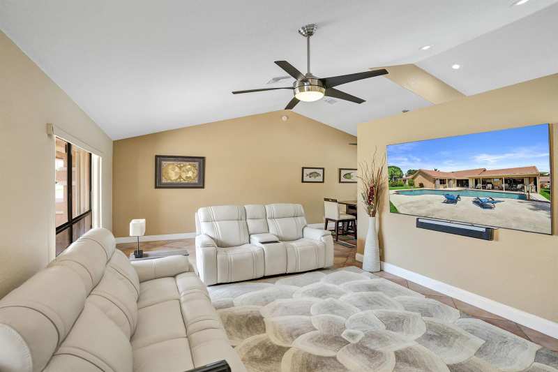 9255 Sun Pointe Drive, Boynton Beach FL 33437