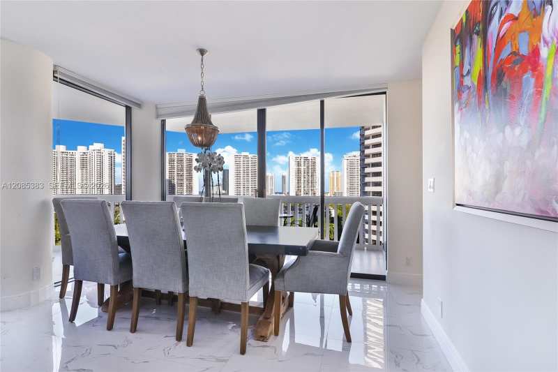 1000 W Island Blvd # 1404, Aventura FL 33160