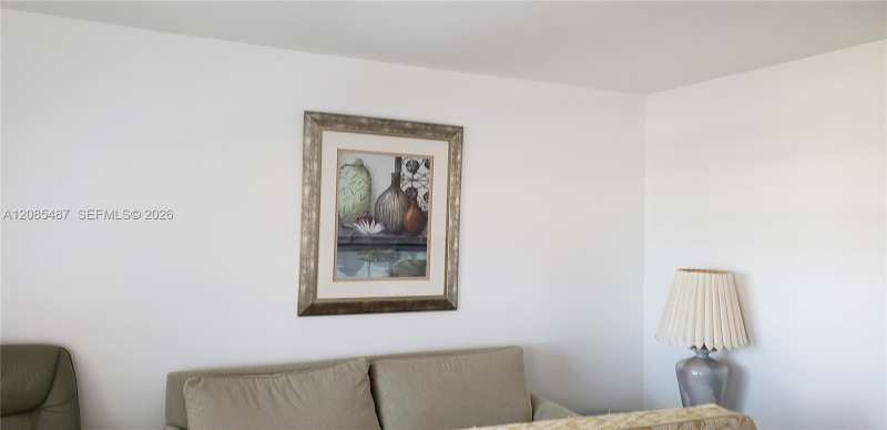 467 Golden Isles Dr # 306, Hallandale Beach FL 33009