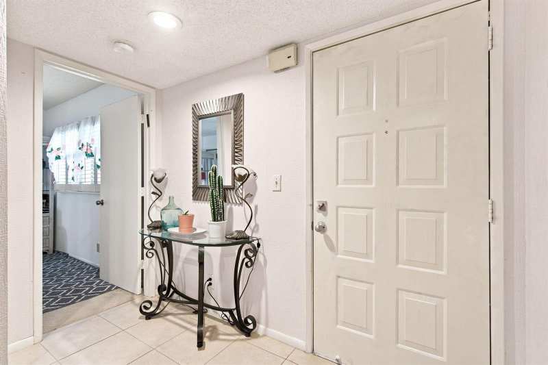 7290 Kinghurst Drive # 403, Delray Beach FL 33446