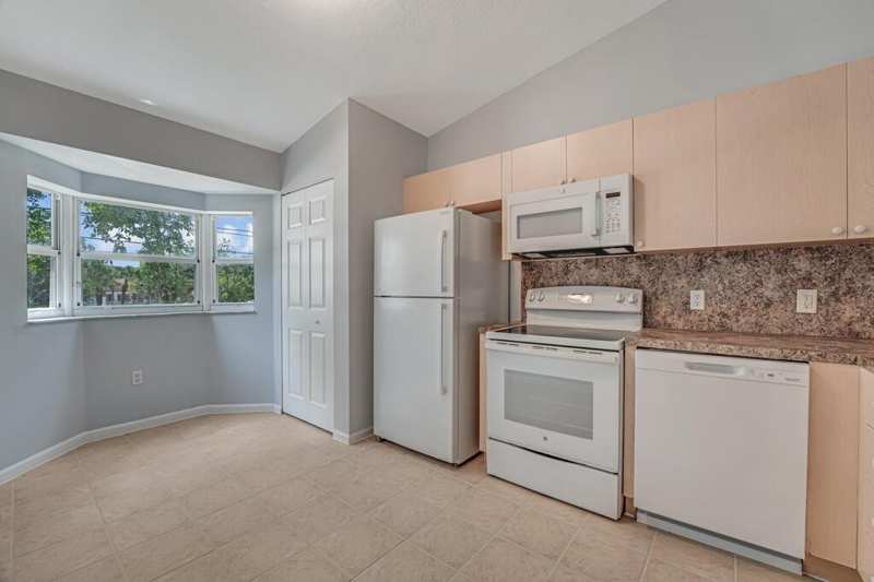 3810 N JOG Road # 204, West Palm Beach FL 33411