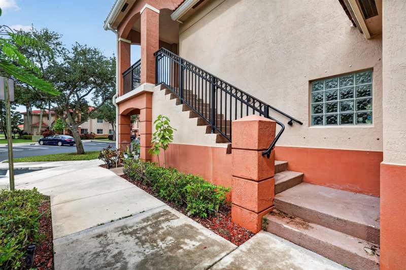 3496 BRIAR BAY Boulevard # 206, West Palm Beach FL 33411