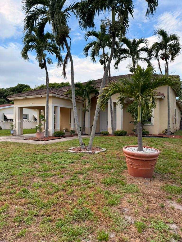 173 SW 3rd Ct, Deerfield Beach FL 33441
