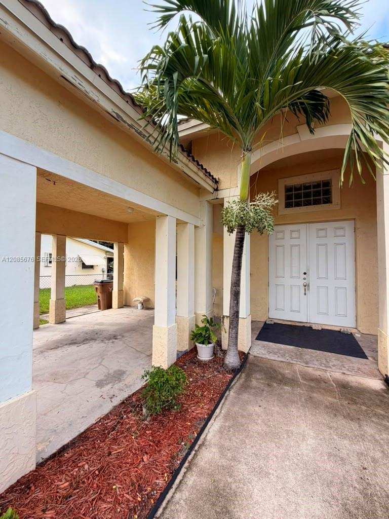 173 SW 3rd Ct, Deerfield Beach FL 33441