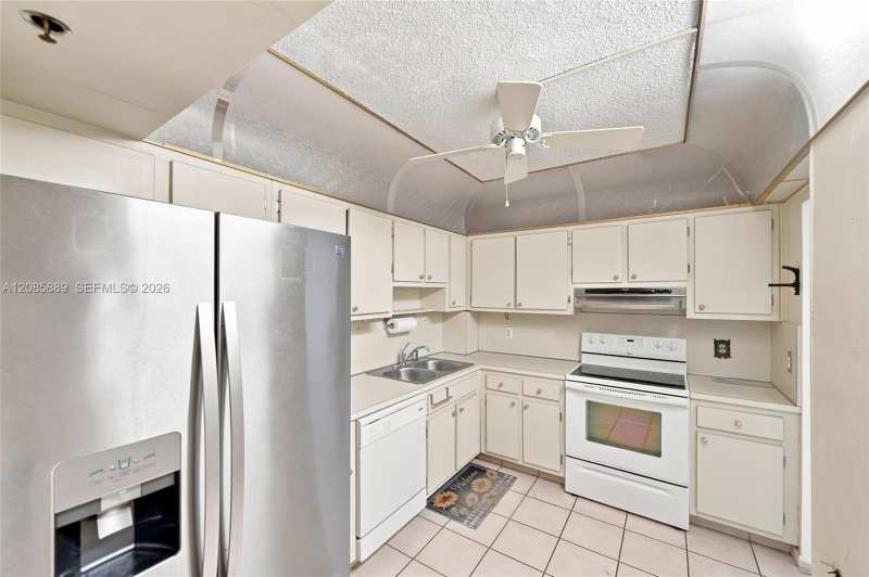 3850 Washington St # 808, Hollywood FL 33021