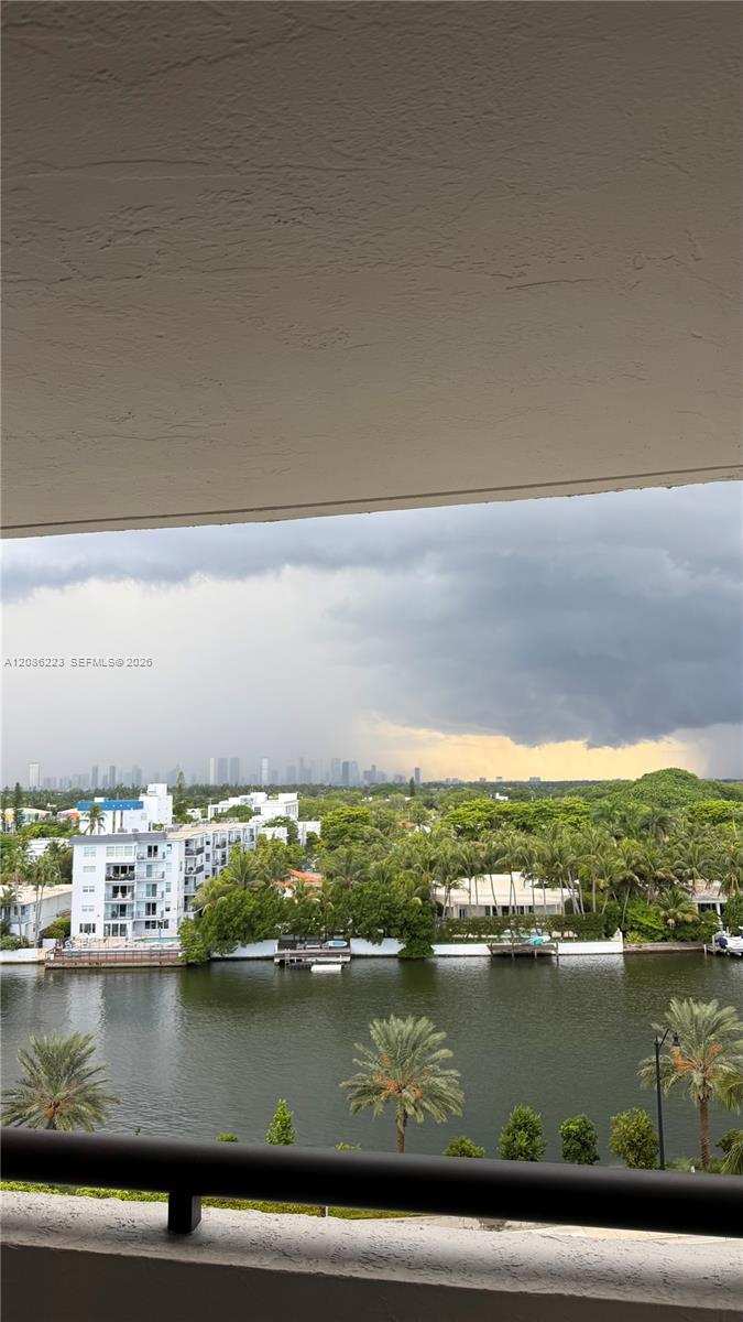 2555 Collins Ave # 910, Miami Beach FL 33140