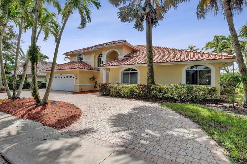 11340 Lakeshore Drive, Cooper City FL 33026