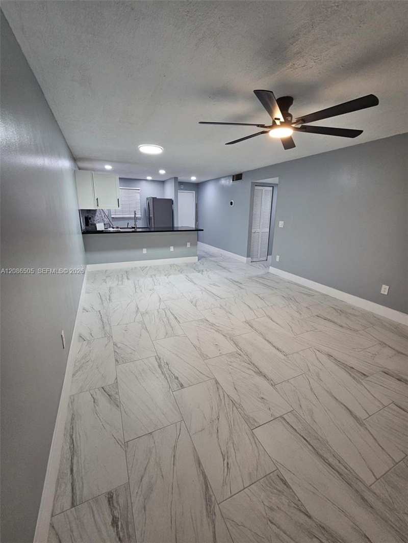 2800 NW 56th Ave # C408, Lauderhill FL 33313