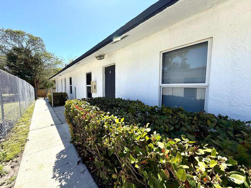 812 5th Street Unit B, West Palm Beach FL 33401